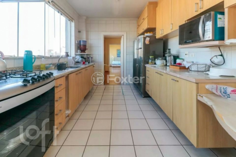 Image 40 - 960276