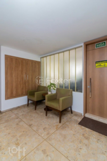 Image 35 - 960305
