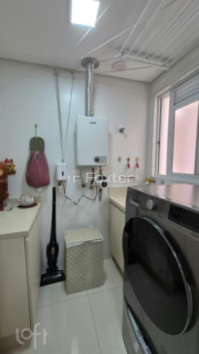 Image 32 - 960694