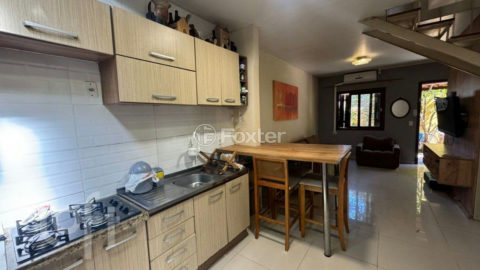 Image 4 - 960701