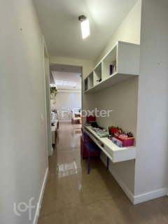 Image 21 - 960721