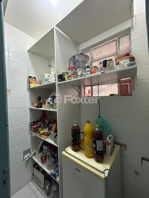 Image 10 - 961121