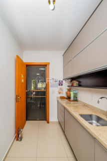 Image 30 - 961122