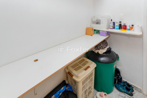 Image 32 - 961415