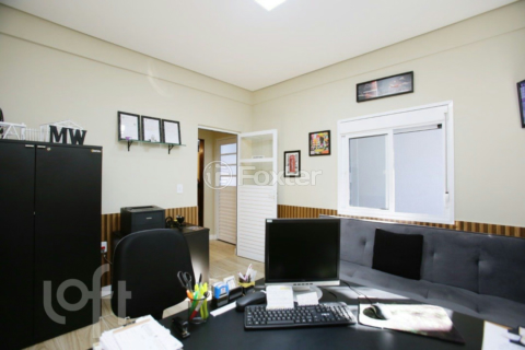 Image 35 - 961614