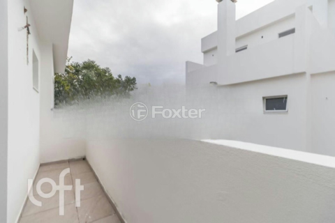 Image 3 - 961700