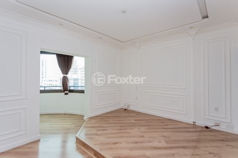 Image 32 - 962004