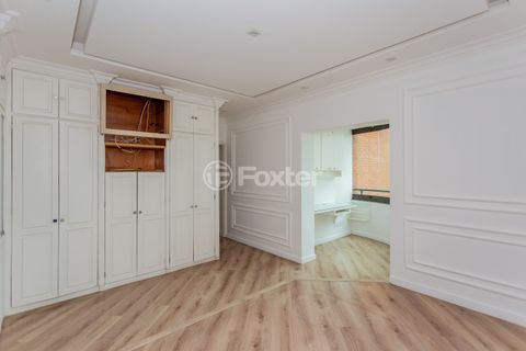 Image 36 - 962004
