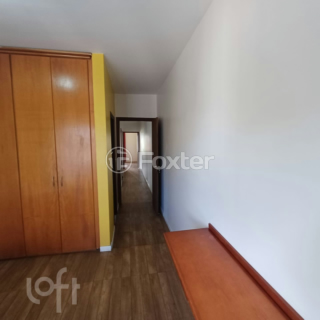 Image 20 - 962342