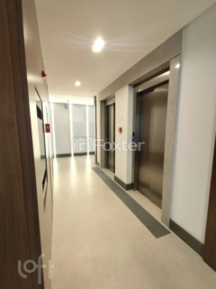 Image 7 - 962758