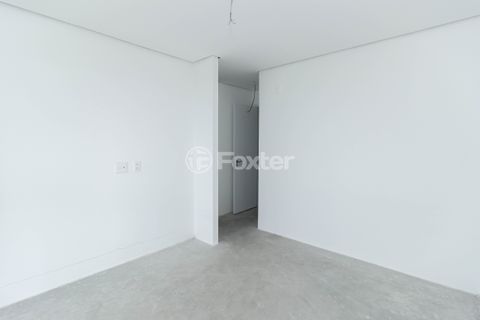 Image 21 - 962782