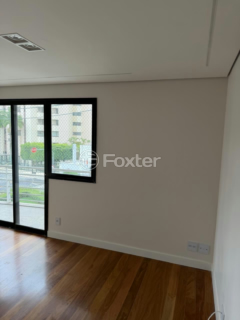 Image 3 - 962794