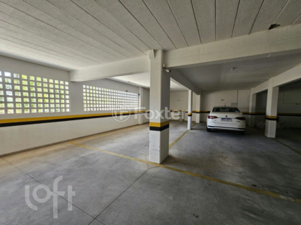 Image 38 - 962925