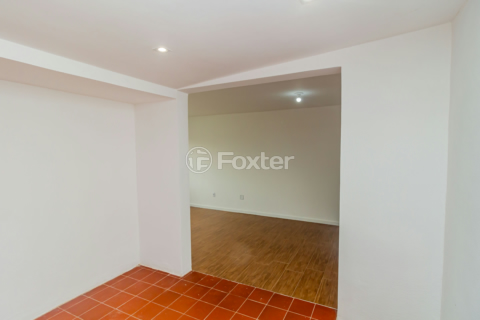 Image 32 - 962954