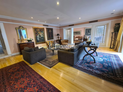 Image 3 - 964717
