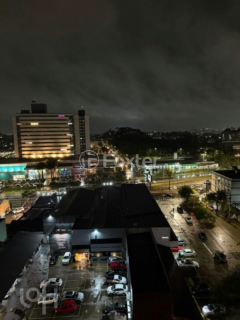 Image 15 - 964999