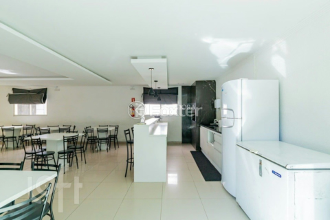 Image 39 - 965558