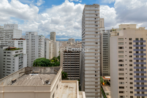 Image 4 - 965601