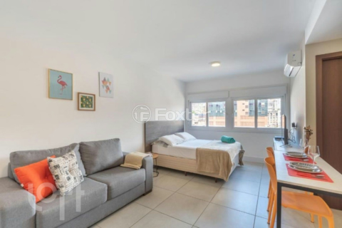 Image 21 - 965636