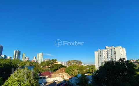Image 29 - 965650