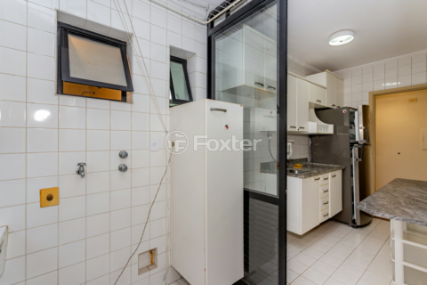 Image 35 - 965886