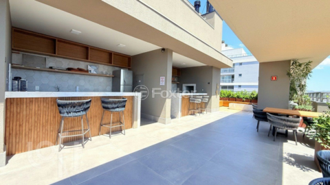 Image 8 - 965910