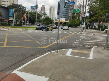 Image 3 - 965922