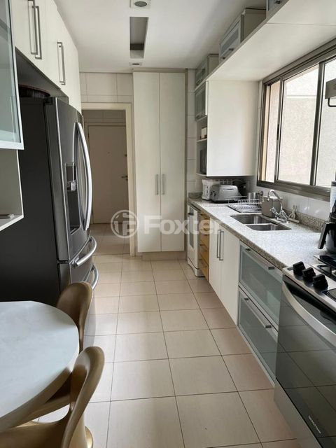 Image 7 - 966113