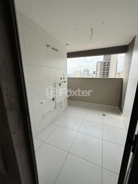 Image 11 - 966128