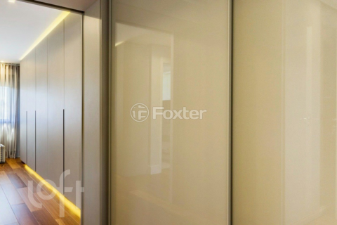 Image 18 - 966143