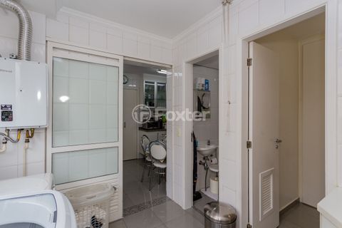 Image 39 - 966207