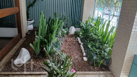 Image 1 - 966788