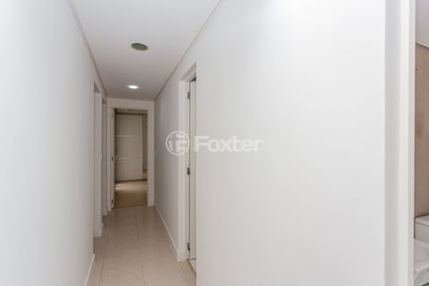 Image 14 - 966812