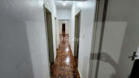 Image 38 - 966979