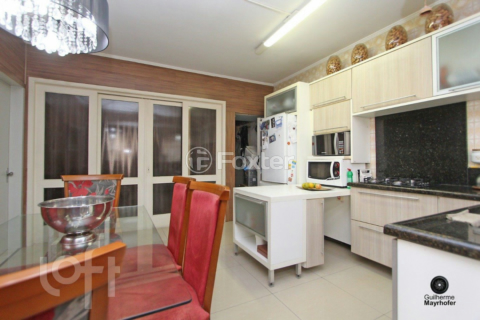 Image 7 - 967003