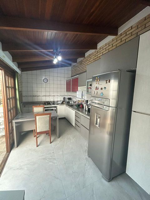 Image 12 - 967346