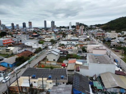 Image 1 - 967495