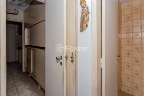 Image 35 - 967547
