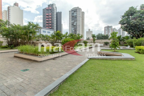 Image 21 - 967959