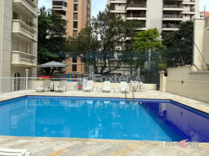Image 21 - 967982