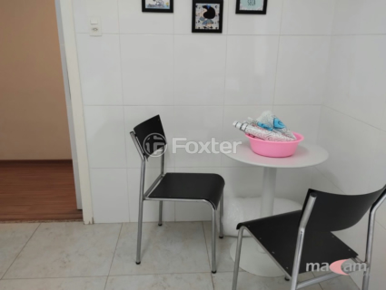 Image 4 - 967998