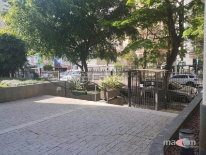 Image 33 - 967998