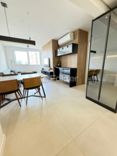 Image 3 - 968008