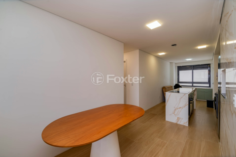 Image 6 - 968672