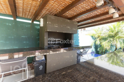 Image 31 - 968710