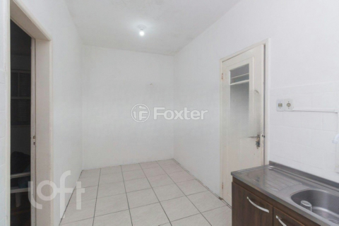 Image 6 - 968713