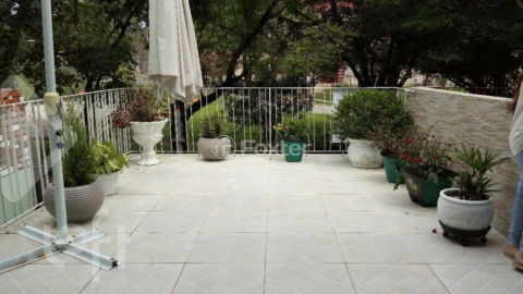 Image 11 - 968872