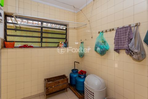Image 80 - 968935