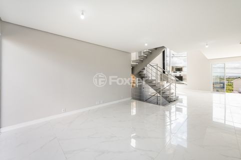 Image 8 - 969439