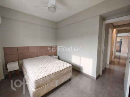 Image 35 - 969988